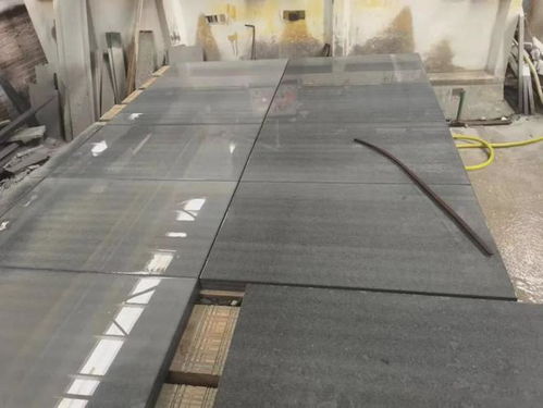 石材荒料加工中的裂痕与瑕疵规避策略